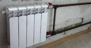Установка биметаллических радиаторов отопления в квартире в Копейске - от 2033 руб.